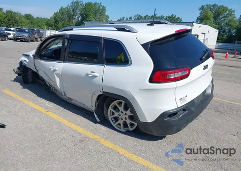 2018 Jeep Cherokee Latitude 4X4 from USA, damaged, VIN 1C4PJMCB0JD589397